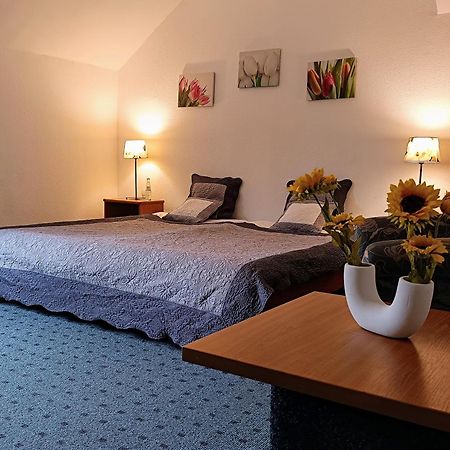 Waldhotel Unterbach Дюссельдорф Екстер'єр фото